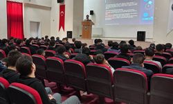 Bayburt'ta öğrencilere siber güvenlik eğitimi verildi
