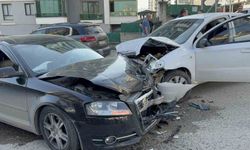 Samsun'da otomobiller çarpıştı: 3 yaralı