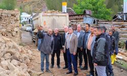 Vali Heybetepe'deki yangın bölgesinde incelemelerde bulundu