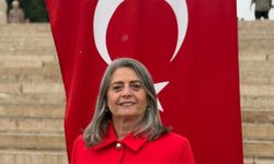 Sibel Suiçmez’den 29 Ekim Mesajı: “Cumhuriyet Kimsesizlerin Kimsesidir”