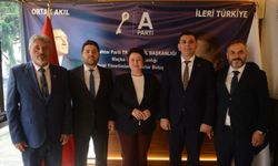 Anahtar Parti Maçka’da muhtarlarla bir araya geldi