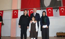 Of'ta Cumhuriyet Coşkusu! Öğrencilerden Anlamlı Gösteriler