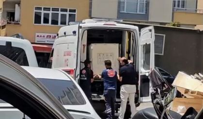 Ambulansa dolap yüklediler; o anlar kamerada