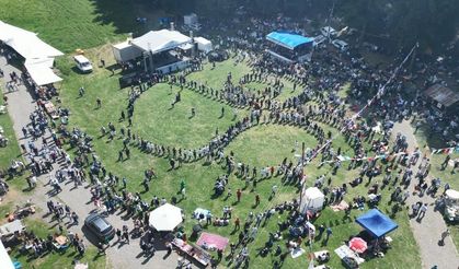 Yayla Şenliğinde Dev Horon Halkası! Binlerce Kişi Oynadı