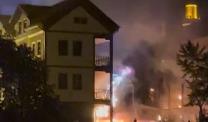 Gece Yarısı Otelde Yangın Paniği! Facia Önlendi...