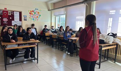 Salıpazarı'nda 'İki Teker Temiz Gelecek Bisiklet Projesi' liselerde tanıtılıyor