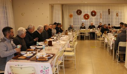 Of'ta eğitim kurumlarının yöneticileri iftarda bir araya geldi