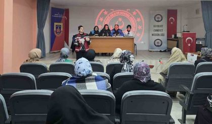 Arpalı'da 'Birlikte Güçlü Bir Aileyiz' projesi veli ve öğretmenlere anlatıldı