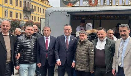 İYİ Parti Trabzon’da Bayram Buluşması: Meydan Parkı’nda Yoğun Katılım