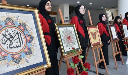 Trabzon'da öğretmen ve öğrencilerin hazırladığı sergi açıldı