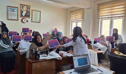 Bayburt'ta 'Menopoz Okulu' eğitimleri devam ediyor