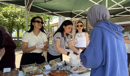 Trabzon'da geliri cami yapımında kullanılmak üzere kermes açıldı
