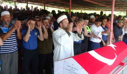 Kazada ölen emekli komiser, son yolculuğuna uğurlandı