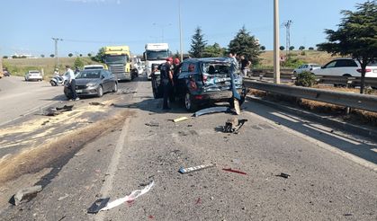 Samsun'da 8 aracın karıştığı kazada 2 kişi yaralandı