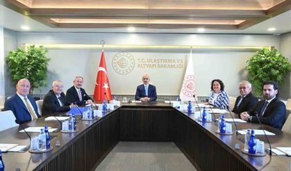 AK Partili başkanlar, Ulaştırma ve Altyapı Bakanı Uraloğlu ile görüşüldü