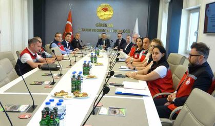 Giresun'da kahverengi kokarcaya karşı 130 bin samuray arısı doğaya salındı