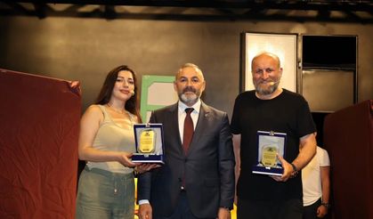 Çetin Altay Ve Aleyna Özlem Özdemir Arsin’de Sahne Aldı