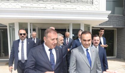 Bakan Kacır'ın Trabzon Mesaisi: Sanayi, Teknoloji ve Sıfır Atık Gündemde