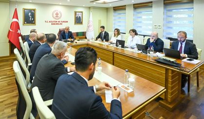 Arsin’de servis taşımacıları bir araya geldi: Ortak mücadele kararı çıktı