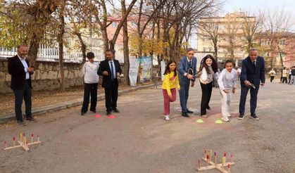 Bayburt'taki 4 okulda 'Maarifin Kalbinde Oyun' etkinliği düzenlendi