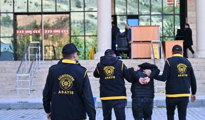 Gümüşhane'de iki evden altın ve para çalındı, şüpheli yakalandı
