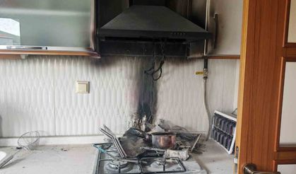 Ocakta unutulan yağ evi yakıyordu