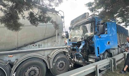 Samsun'da 3 aracın karıştığı zincirleme kaza: 1 yaralı