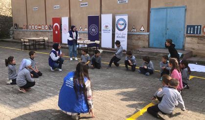 Çaykara’da Köy Okulundaki 75 Öğrenci İçin Renkli Gün
