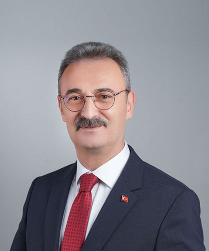 Başkan Kurukız’ın Babalar Günü Şiiri Duygulandırdı! “Babam” Dizeleri Yürekleri Isıttı