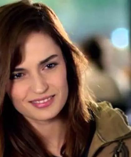 Selin Demiratar Kimdir? Kaç Yaşında, Nereli?