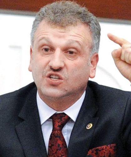 Cumhurbaşkanı Başdanışmanı Saral saldırıya uğrayan babayı aradı