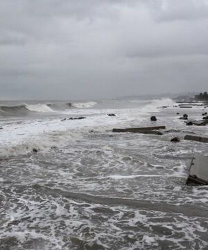 Samsun'da fırtına ve sağanak etkili oldu