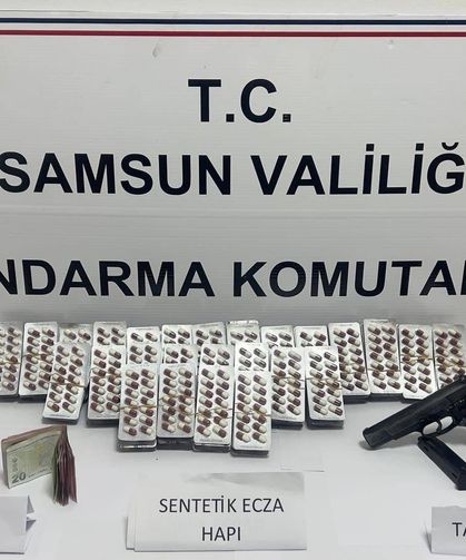 Samsun'da yasaklı madde operasyonlarında 8 zanlı yakalandı