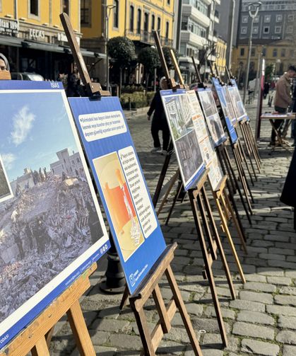 Trabzon'da, '6 Şubat 2023 Kahramanmaraş Depremleri Anma ve Toplum Farkındalık Etkinliği' yapıldı