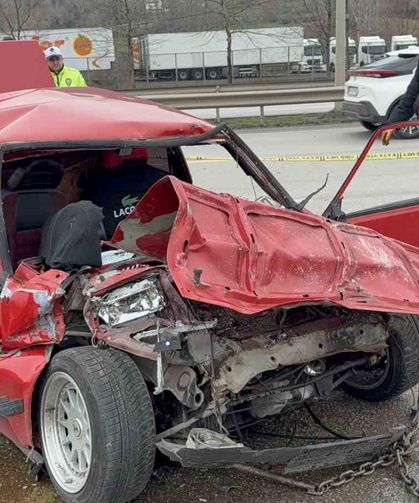 Ailesine veda mesajı atan 19 yaşındaki sürücü tankerle çarpışarak hayatını kaybetti
