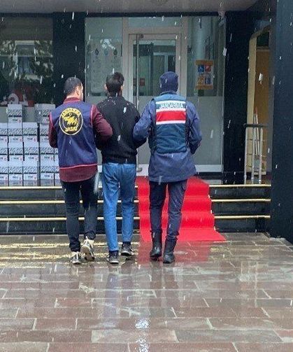 Hakkında 20 yıl kesinleşmiş hapis cezası bulunan firari hükümlü Bayburt'ta yakalandı