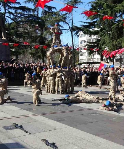 Jandarmadan nefes kesen hareketler