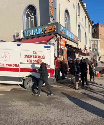 Minibüsün çarptığı yaya yaralandı