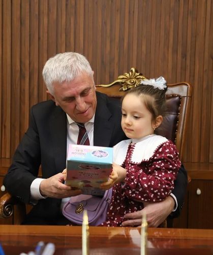 Of’ta bayramlaşma programı yoğun katılımla gerçekleşti