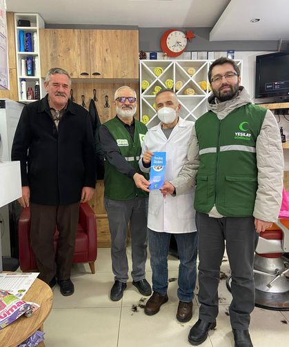 Yeşilay gönüllülerinden esnafa bağımlılıkla mücadele ziyareti