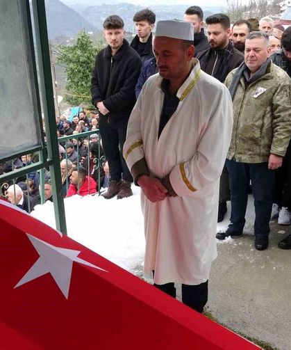 Motosiklet kazasında hayatını kaybeden astsubay, Ordu'da toprağa verildi
