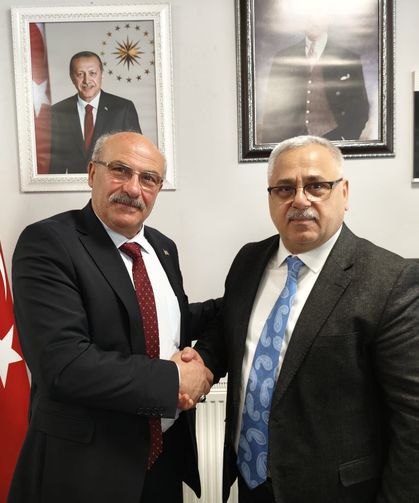 Trabzon’da Muhtarlar Bayramda Buluştu: “Hizmette Birlik” Mesajı Verildi