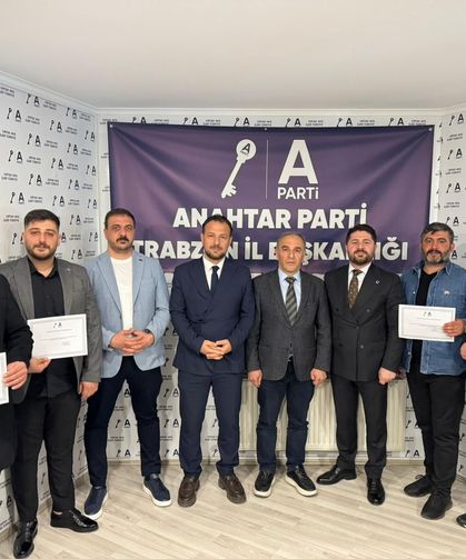 Anahtar Parti Trabzon’da mahalle başkanlarını açıkladı
