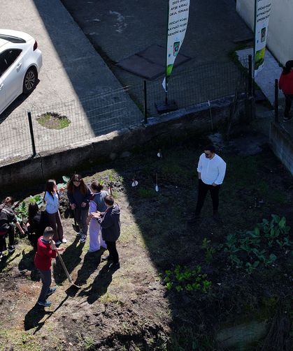 Trabzon'da ortaokul öğrencileri okullarında sürdürülebilir tarımı öğreniyor