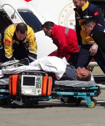 Ambulans helikopter zamanla yarıştı, kalp krizi geçiren hasta hayata tutundu
