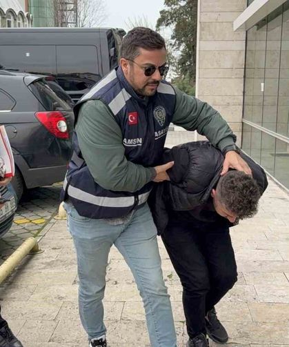 'Bakar mısın' tuzağı: Zinciri kapıp kaçtı, kameraya yakalandı