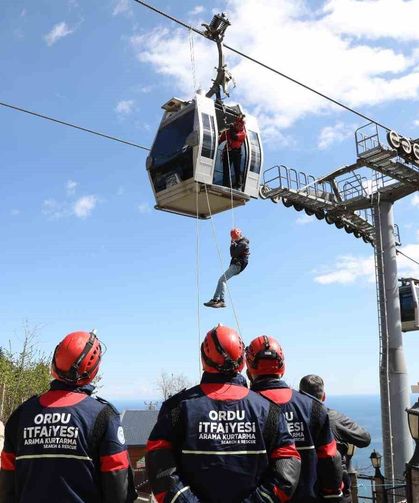 Ordu'da teleferik hattında kurtarma tatbikatı