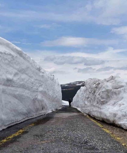 Ordu'nun yükseklerinde nisan sonunda 4 metre kar
