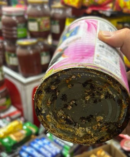 Vatandaş Şikayet Etti, Zabıta Harekete Geçti! 4 Kamyonet Dolusu Ürüne El Konuldu