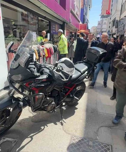 Yunus polisleri kaza yaptı: 1 yaralı